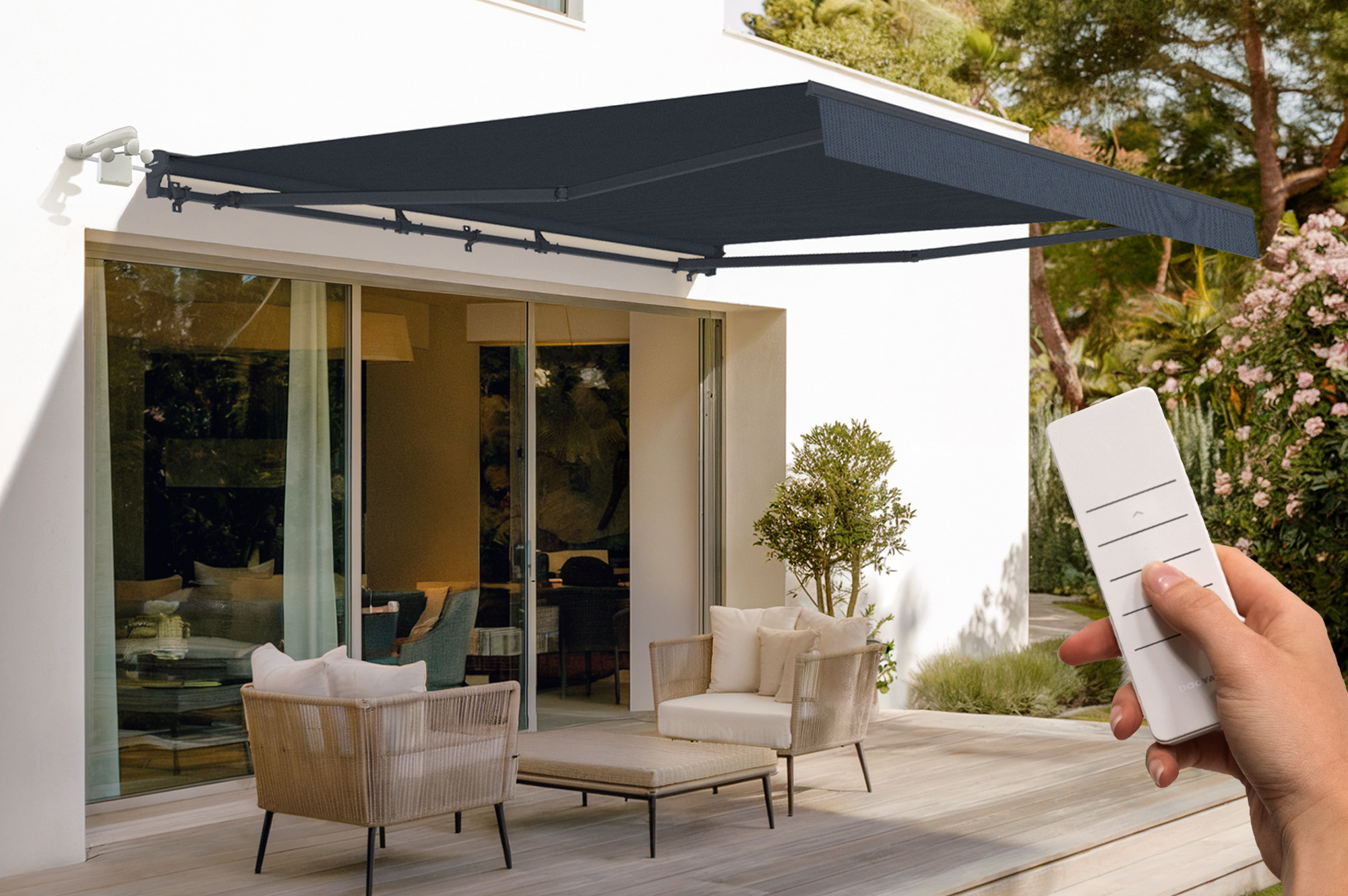 Store banne motorisé semi-coffre Fazzio 4x3m gris