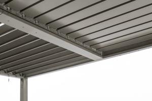 PIANA 3x2m szabadon álló bioklimatikus pergola bézs alumínium kivitelben 11