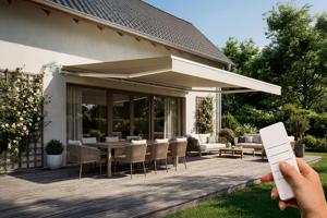 Store banne motorisé à LED semi-coffre blanc FAZZIO 5x3m toile beige 2