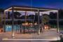 AGOSTA 5x3m wolnostojąca, sterowana silnikiem pergola bioklimatyczna z oświetleniem LED, wys. 250 cm - szare aluminium