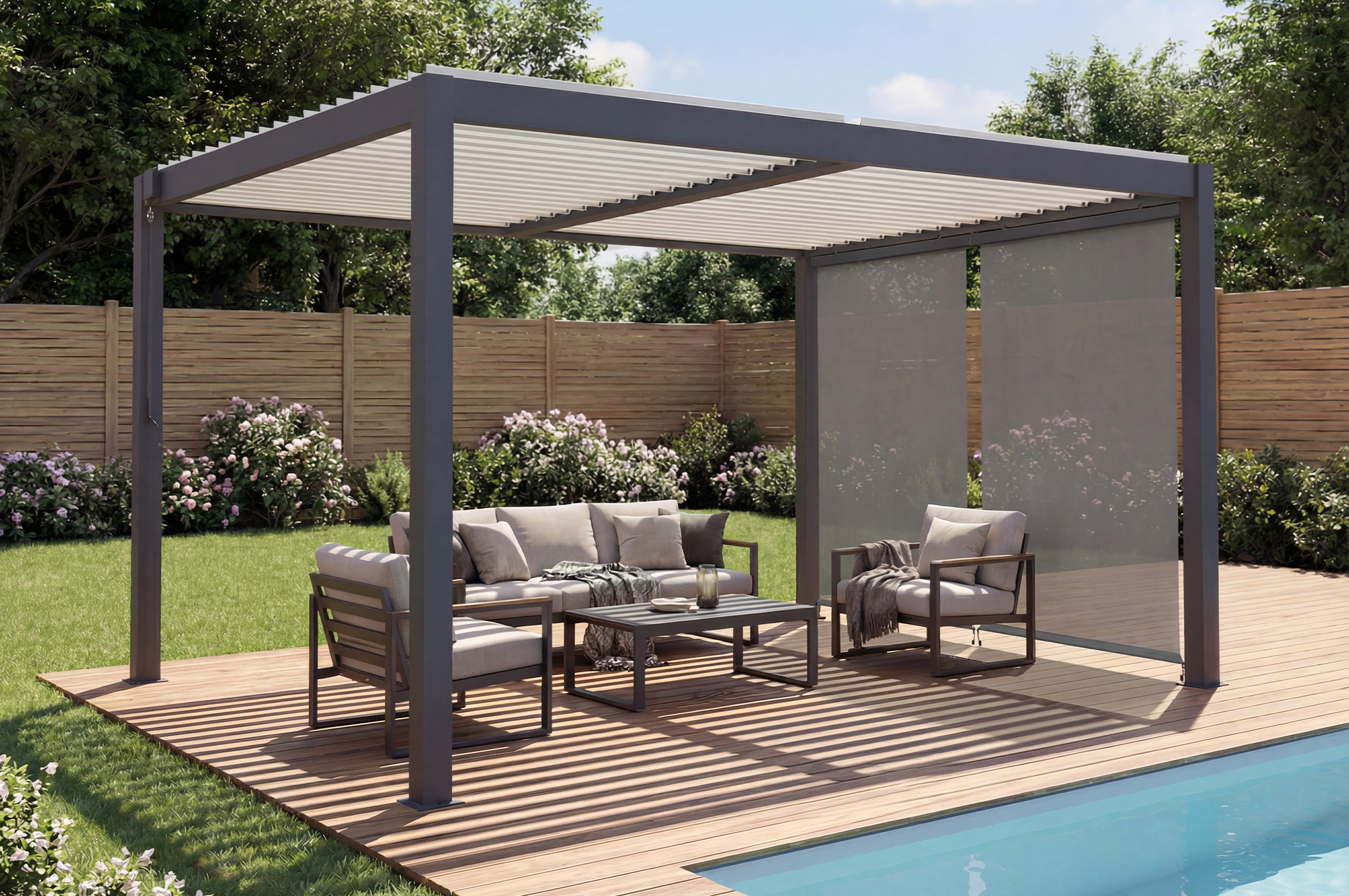 AGOSTA 4x3m vrijstaande bioclimatische pergola in grijs aluminium met witte lamellen en uitschuifbare zonwering aan de 3m-zijde. main_image