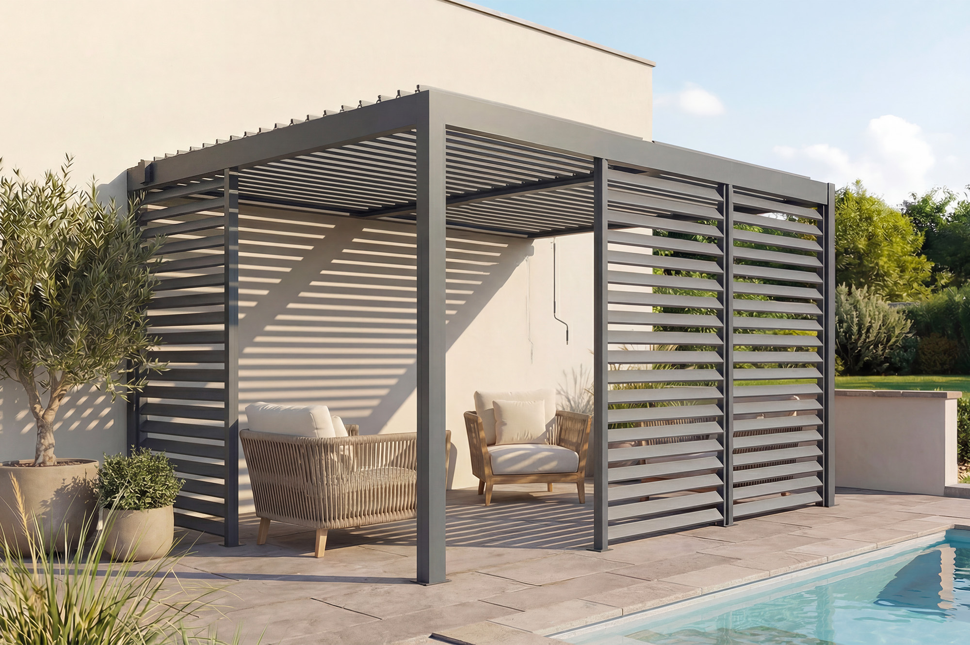 PIANA 4x3m piestiprināta bioklimatiskā pergola pelēkā alumīnija krāsā ar 3 privātuma slēģiem main_image